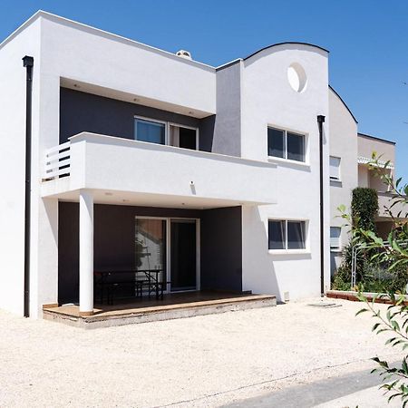 Station 22 - Brand New Apartment With A Terrace And Private Parking Vir Eksteriør bilde