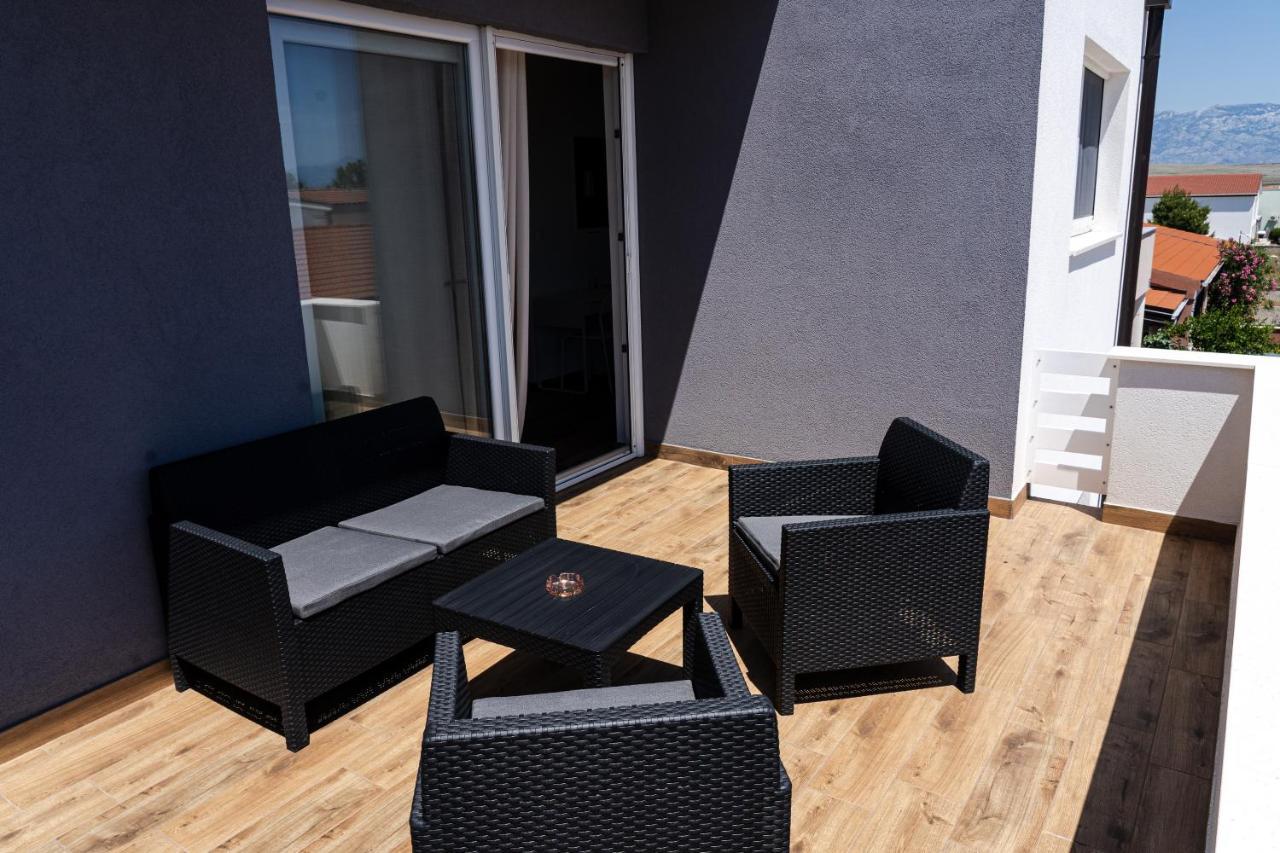 Station 22 - Brand New Apartment With A Terrace And Private Parking Vir Eksteriør bilde