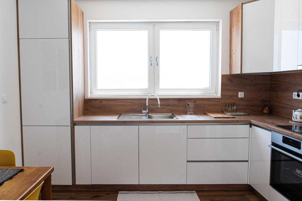 Station 22 - Brand New Apartment With A Terrace And Private Parking Vir Eksteriør bilde