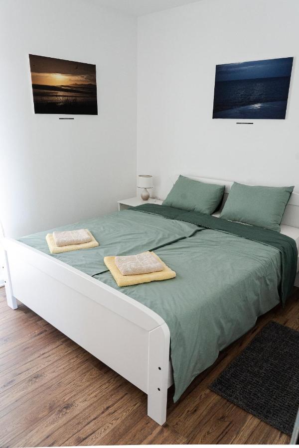 Station 22 - Brand New Apartment With A Terrace And Private Parking Vir Eksteriør bilde